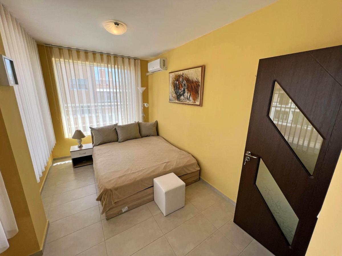 Valemar Apartments Pomorie Exterior foto